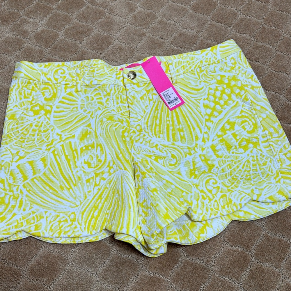NWT White & Yellow Scalloped Lilly Shorts